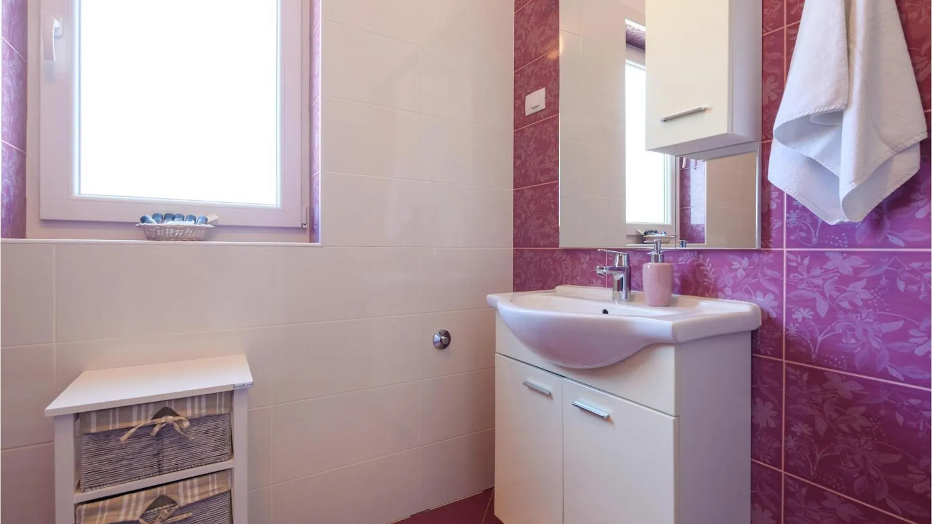 2 Bedroom Amazing Home In Barban 0*,  Croatia